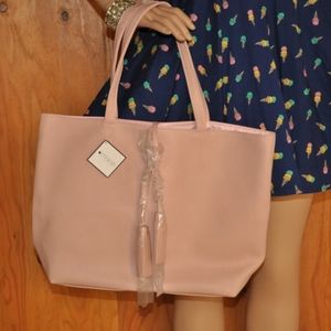 Macys Women's hand bag Faux Leather casual Duffle Shopping Travel Weekend Bag